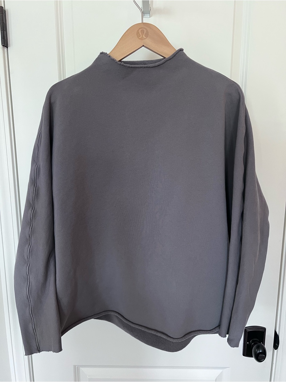 Frank & Eileen Effie Long-Sleeve Funnel Neck Capelet Grey Size Medium EUC - Picture 3 of 7